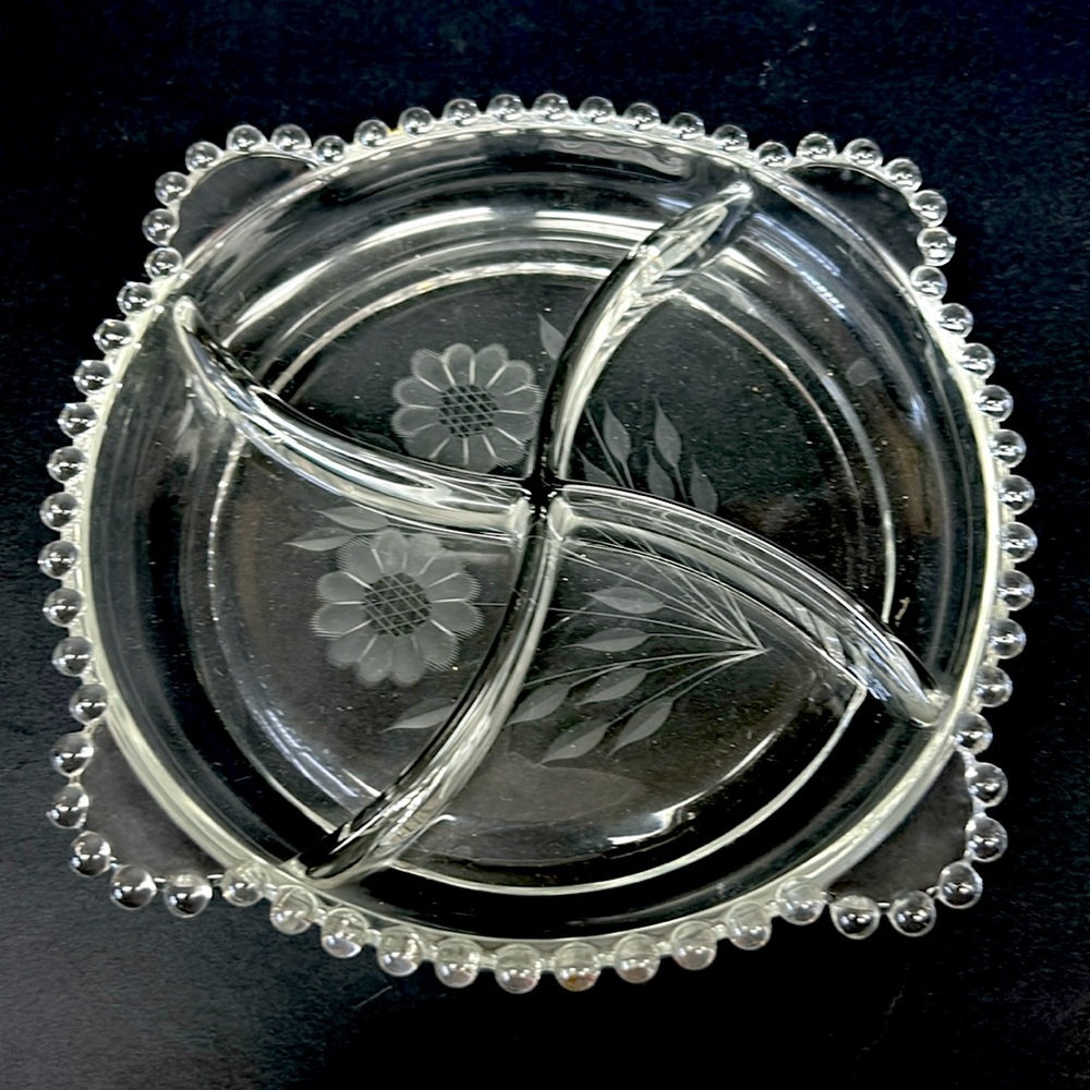 Vintage IMPERIAL CANDLEWICK 4 part divided etched clear glass relish/candy dish